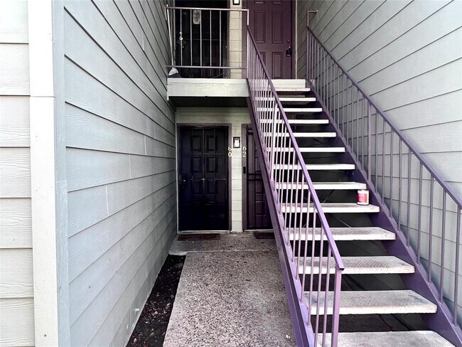Building Photo - 9350 Country Creek St