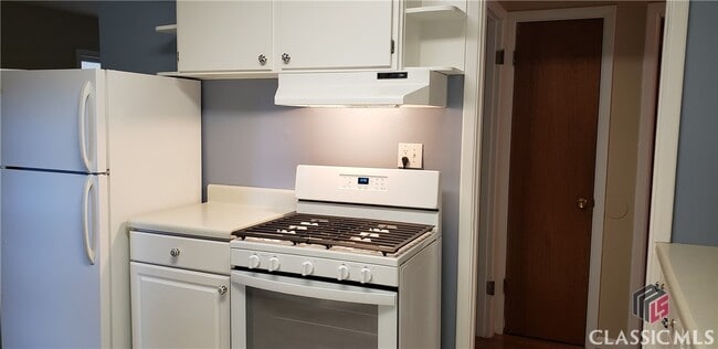 Building Photo - 295 Rumson Rd