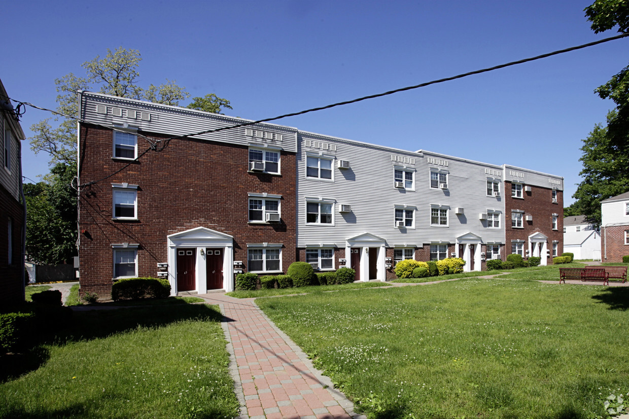 Primary Photo - Hastings Village