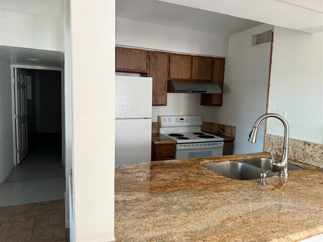 Foto del edificio - 6601 Sands Point Dr