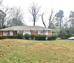 Building Photo - 2271 Fairway Cir NE