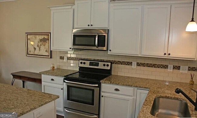 Foto del edificio - 1564 Cold Tree Ln