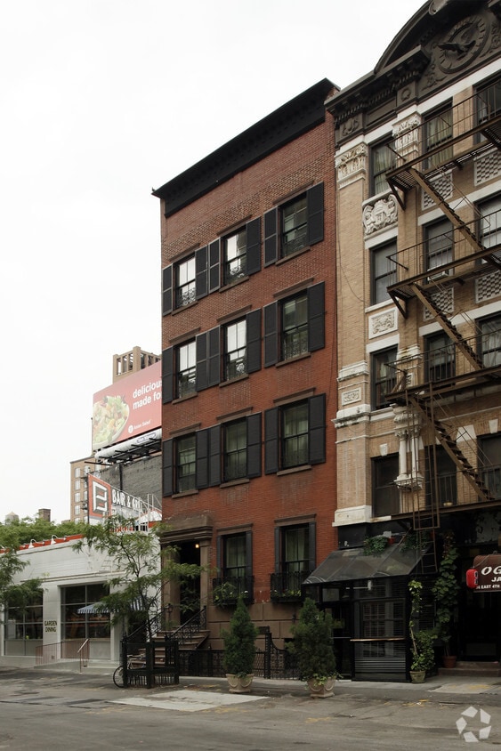 Building Photo - 38 E Fourth St