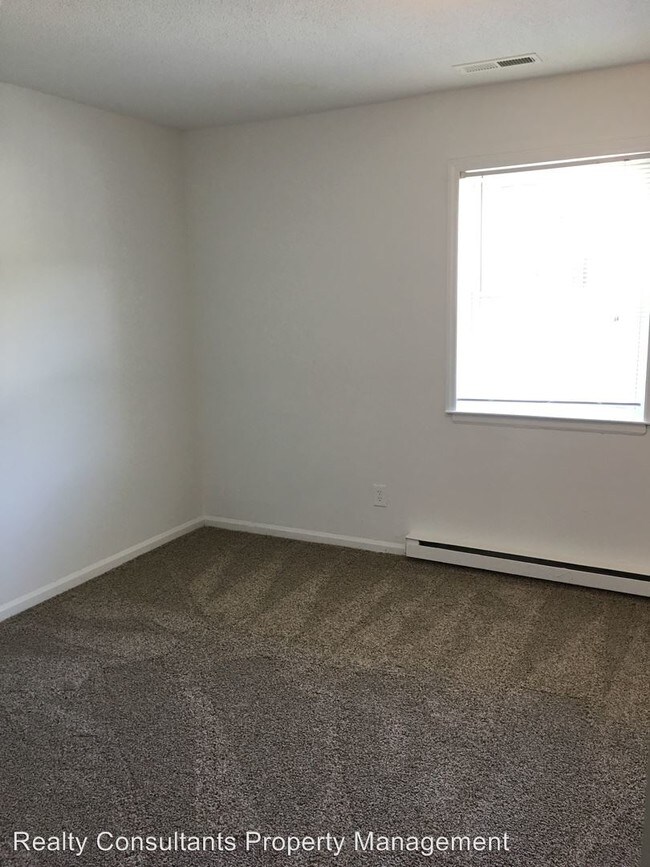 Building Photo - 1504 Autumn Dr