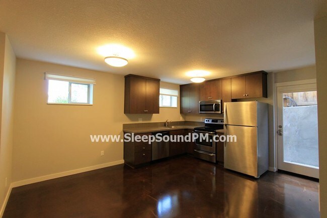 Foto del edificio - 6226 N Concord Ave