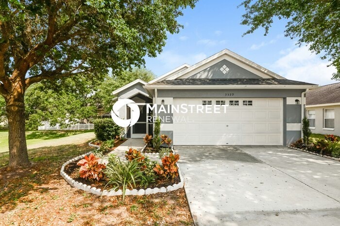 3 Bedroom Pet-Friendly Home in Palmetto, FL with Main Street Renewal - 3 Bedroom Pet-Friendly Home in Palmetto, FL with Main Street Renewal