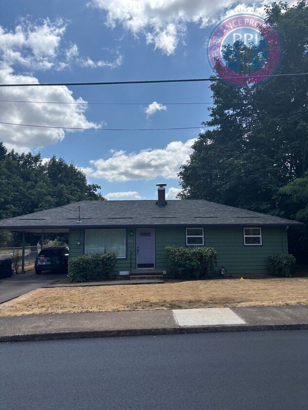 Cozy Cute Home In Quiet Oregon City Neig... - Cozy Cute Home In Quiet  Oregon City  Neig...