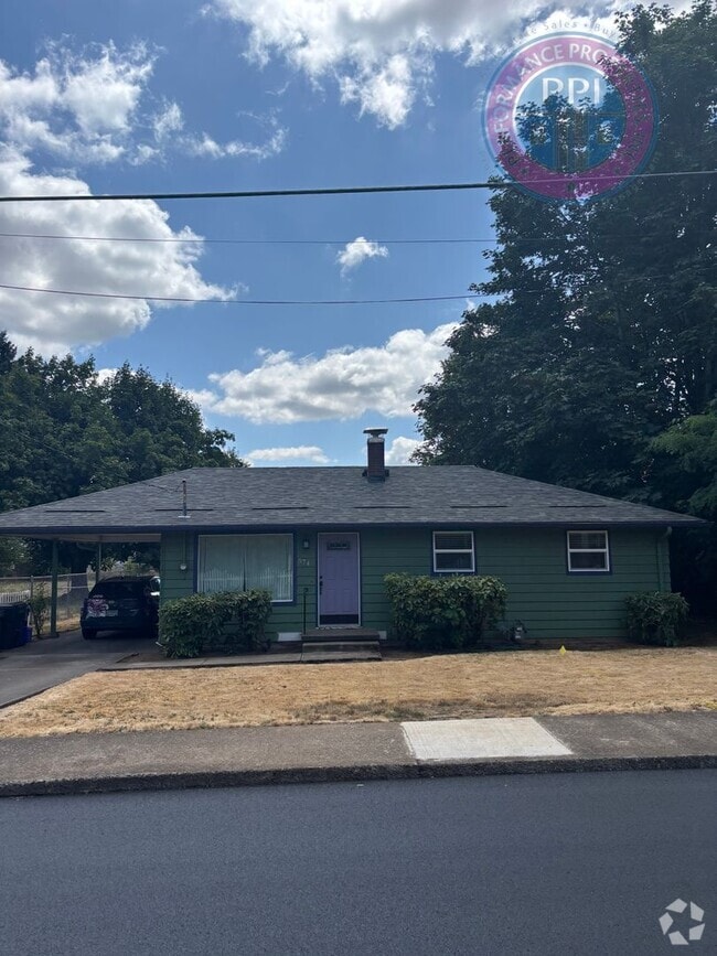 Building Photo - 574 Holmes Ln
