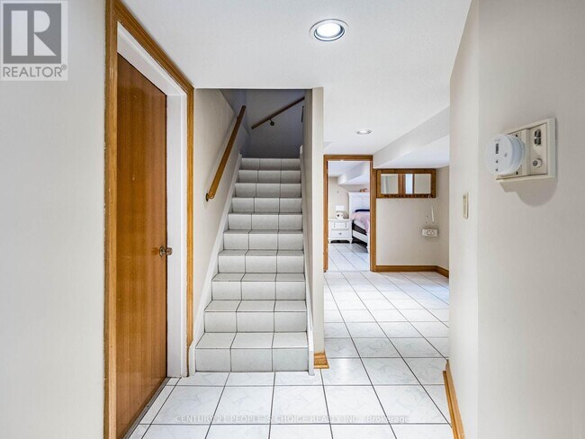 Building Photo - 110 Houston Rd