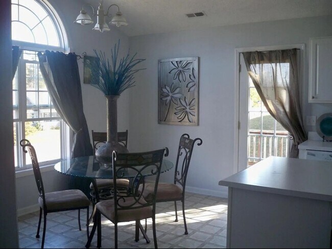 Foto del edificio - 3 Bedroom Single Family Home in Raeford