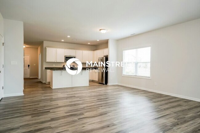 Building Photo - 4 Bedroom Pet-Friendly Home in FRANKLINTON, NC with Main Street Renewal