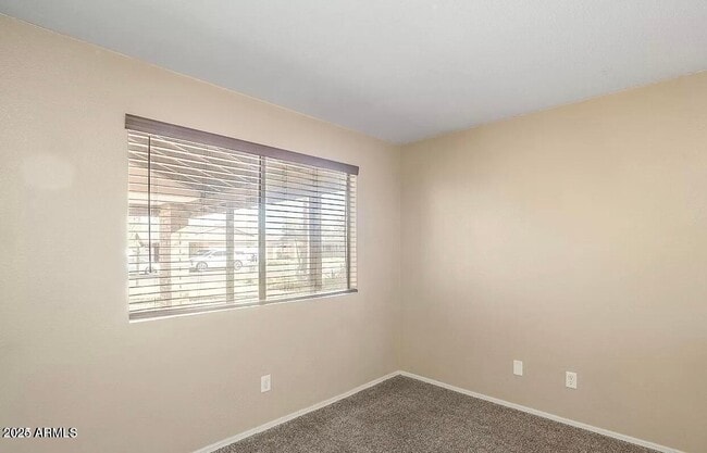 Building Photo - 1401 E El Parque Dr