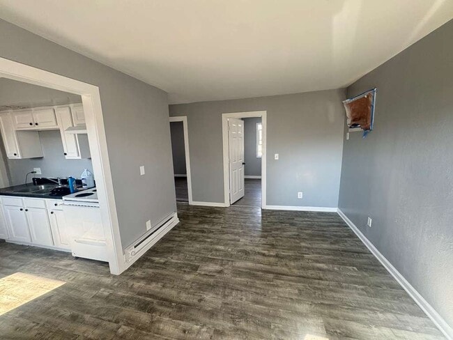 Building Photo - 1334 Juniper Dr