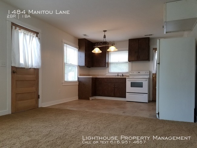 Building Photo - Two Bedroom Cottage in Middleville