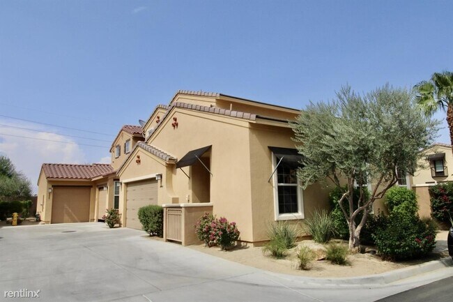 Building Photo - 3 br, 3 bath Condo - 52065 Graythorn Way