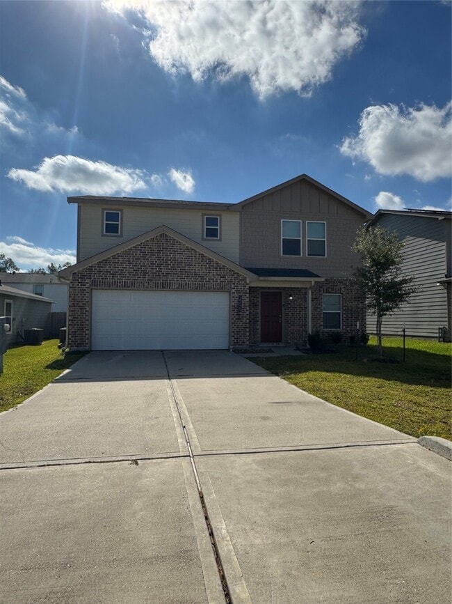 Foto del edificio - 15520 Taylorcrest Dr