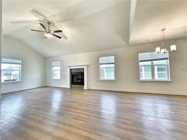 Foto del edificio - 591 N Cresswell Dr