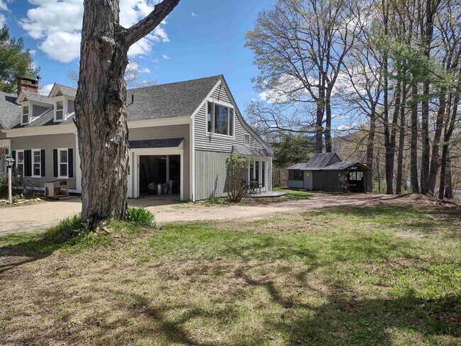 Foto del edificio - 22 Henderson Rd