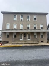 Building Photo - 100 S Park St