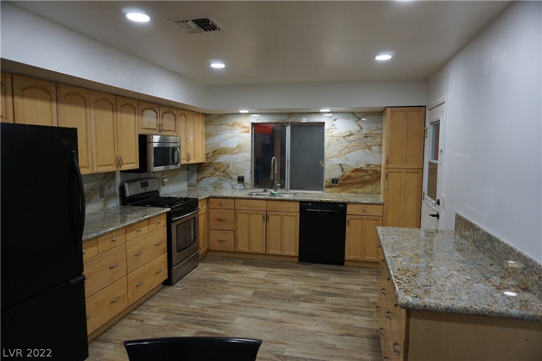 Foto del edificio - 5865 W Cherokee Ave