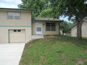 Building Photo - 1912 Heatherwood Dr