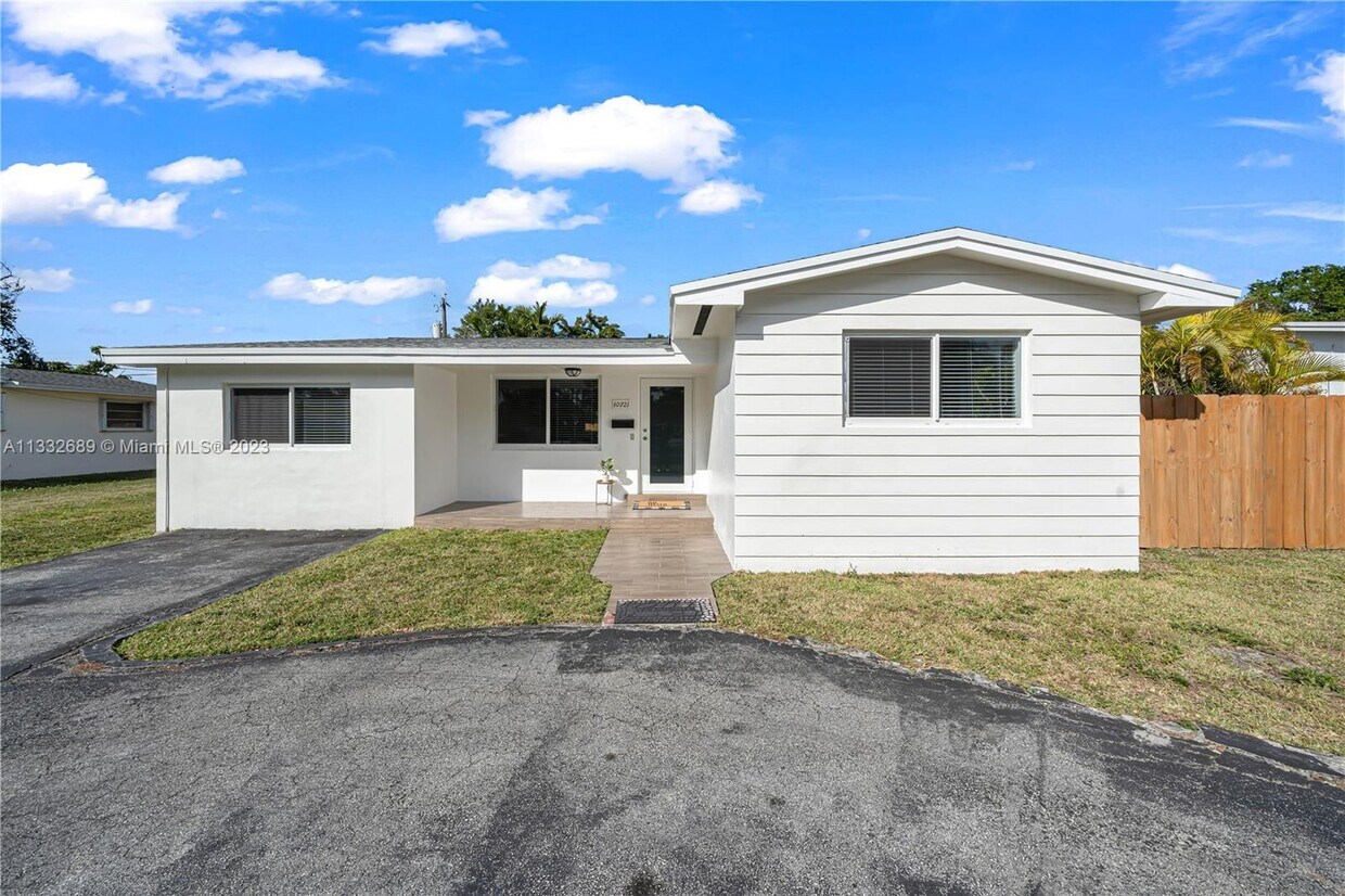 10721 SW 36th St, Miami, FL 33165 House Rental in Miami, FL