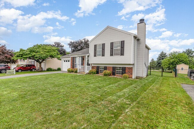 Building Photo - 40 Lilac Dr