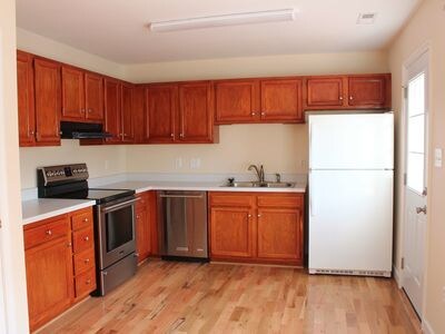 Building Photo - 8087 Cypresstree Ln