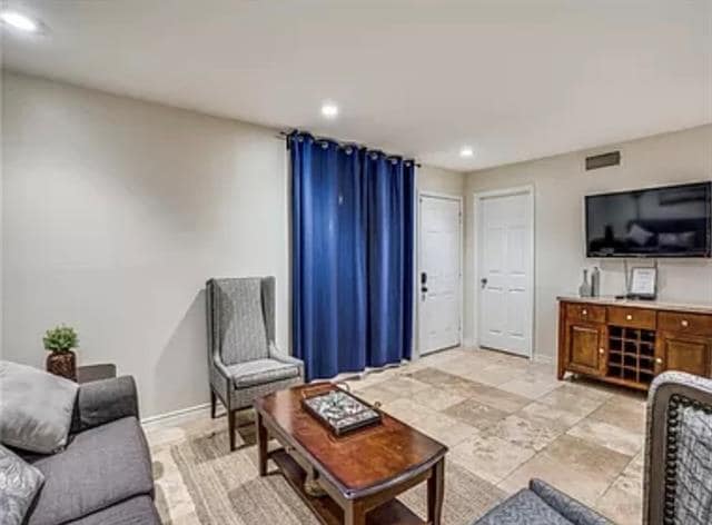 Foto del edificio - 4023 Wycliff Ave