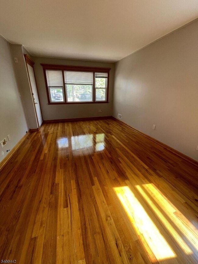 Foto del edificio - 331 Boxwood Ct