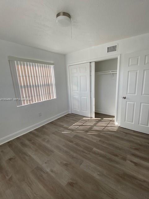 Foto del edificio - 5960 NE 5th Ct