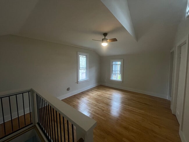 Building Photo - Recently Remodeled 2-Bedroom Home Near Bra...