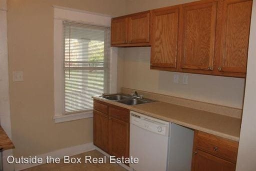 Building Photo - 3 br, 1.5 bath Apartment - 1809 Columbia