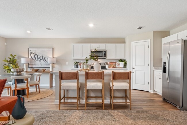 Building Photo - North Pointe Residences