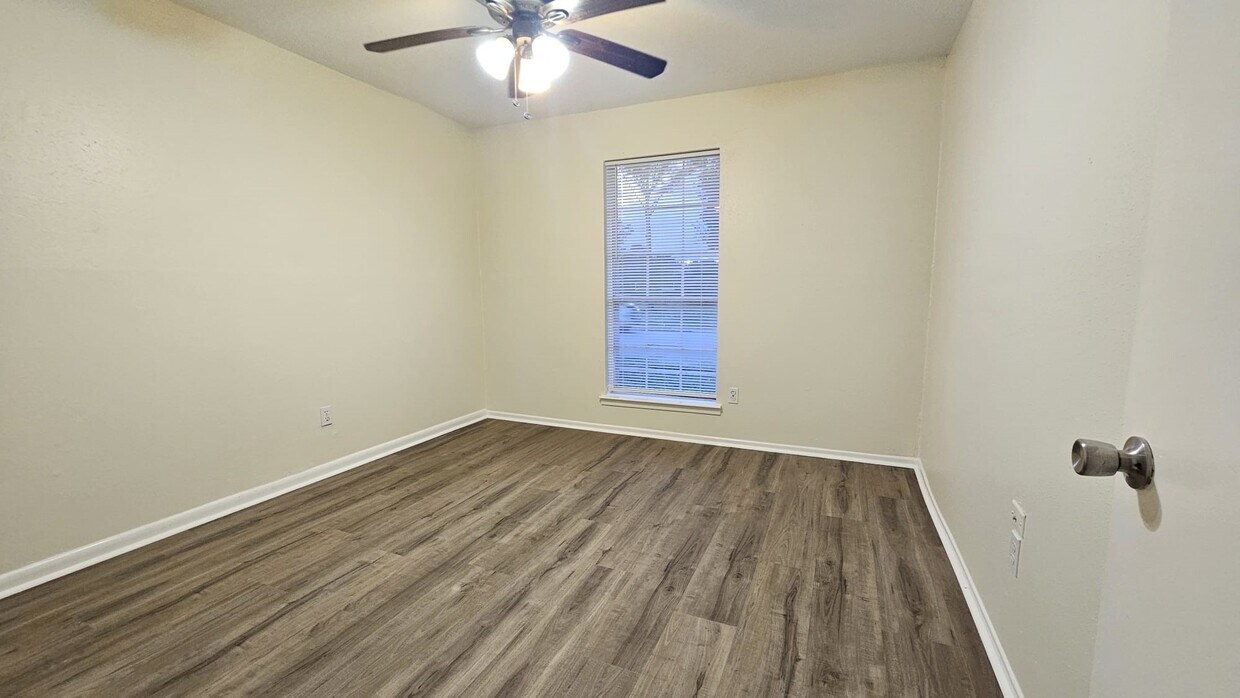 Foto del edificio - 10303 Old Towne Ln