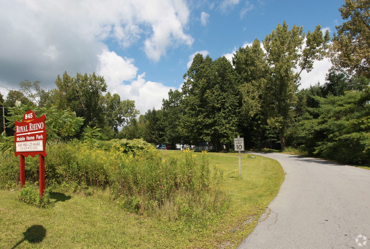 Building Photo - Saratoga Greens Mobile Home Park