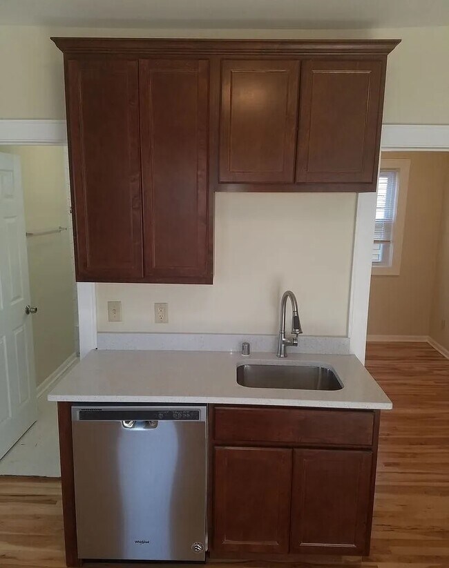 2477 Lentamente - Cocina - 2477-2479 N Dousman St