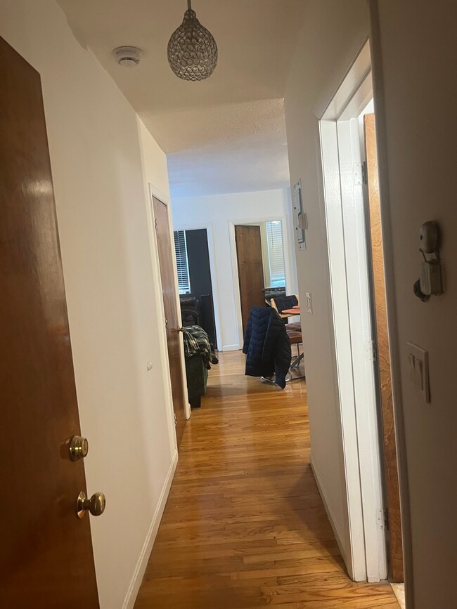 Building Photo - 145 Endicott St