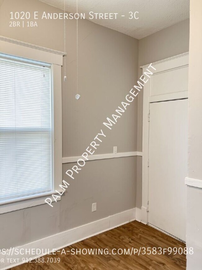 Foto del edificio - 1020 E Anderson St