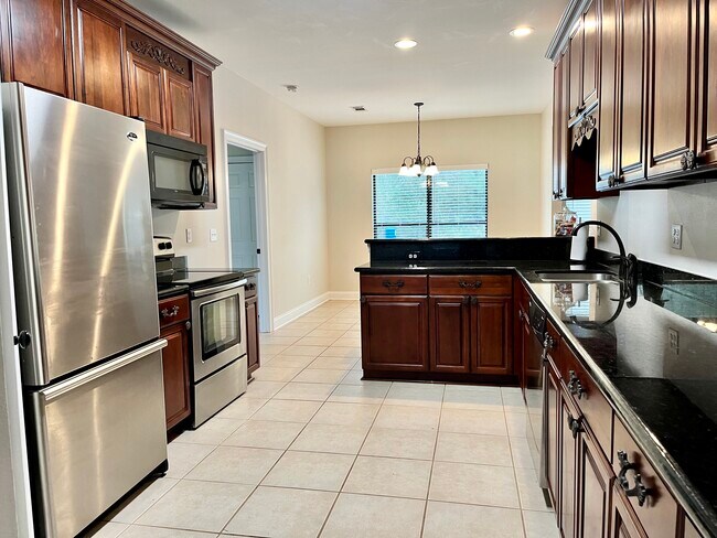 Foto del edificio - 48686 N Prevost Ln