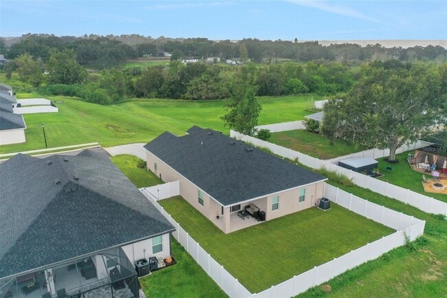 Building Photo - 647 Bentley N Dr