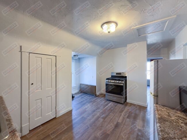 Foto del edificio - 500 Carey Ave