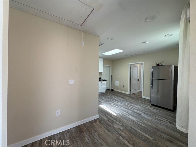 Foto del edificio - 434 N Beachwood Dr