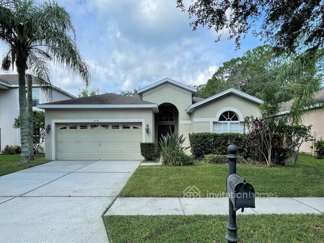 Primary Photo - 19142 Meadow Pine Dr