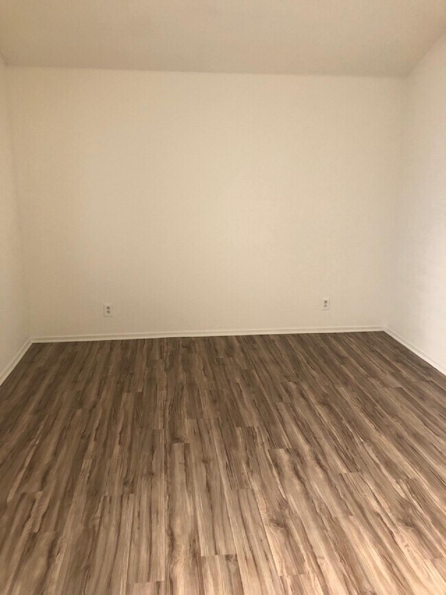 Segundo dormitorio - 531 11th St
