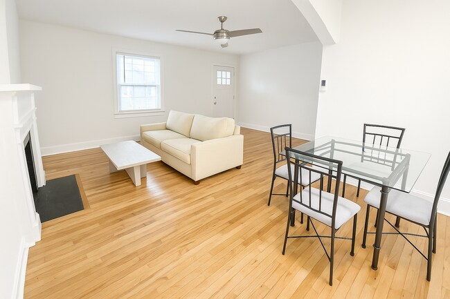 Building Photo - 809 Massey Ave