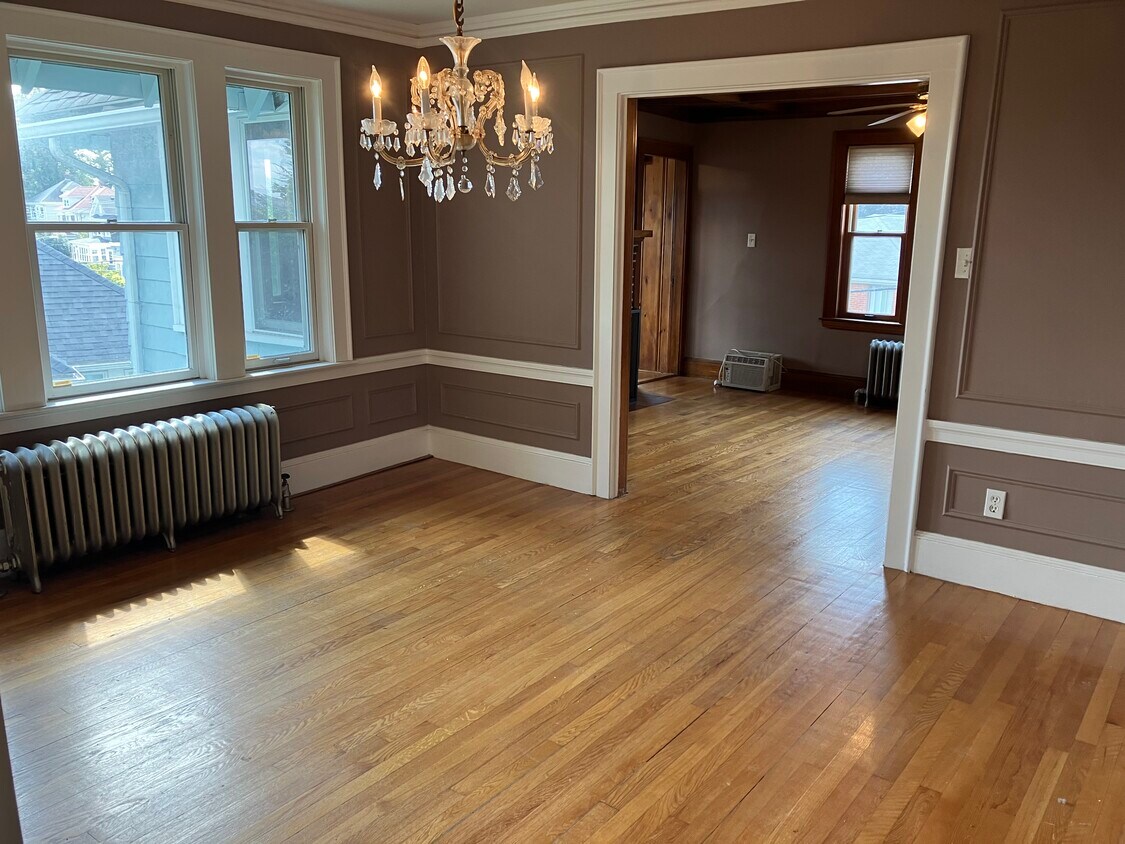 Foto principal - 93 Hillside Rd