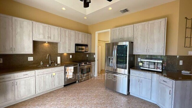 Building Photo - 130 Mangrove Bay Way