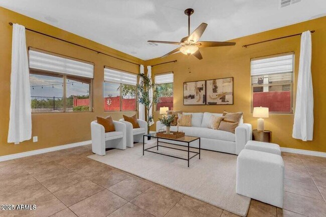 Foto del edificio - 17564 W Verdin Rd