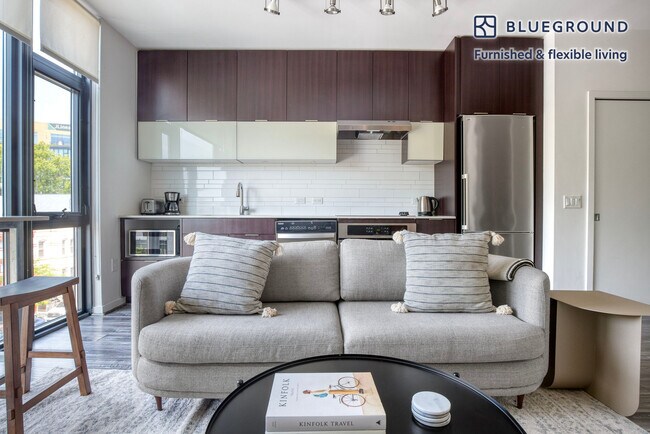 Foto del edificio - 1924 8th St NW